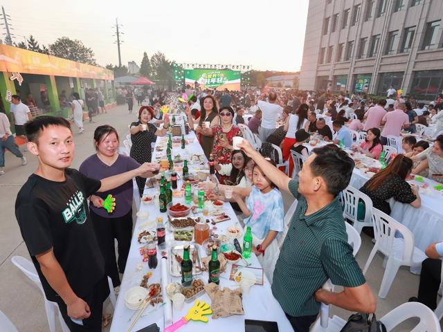 海之圣啤酒节嘉年华助力“总部经济”质增长-3.jpg